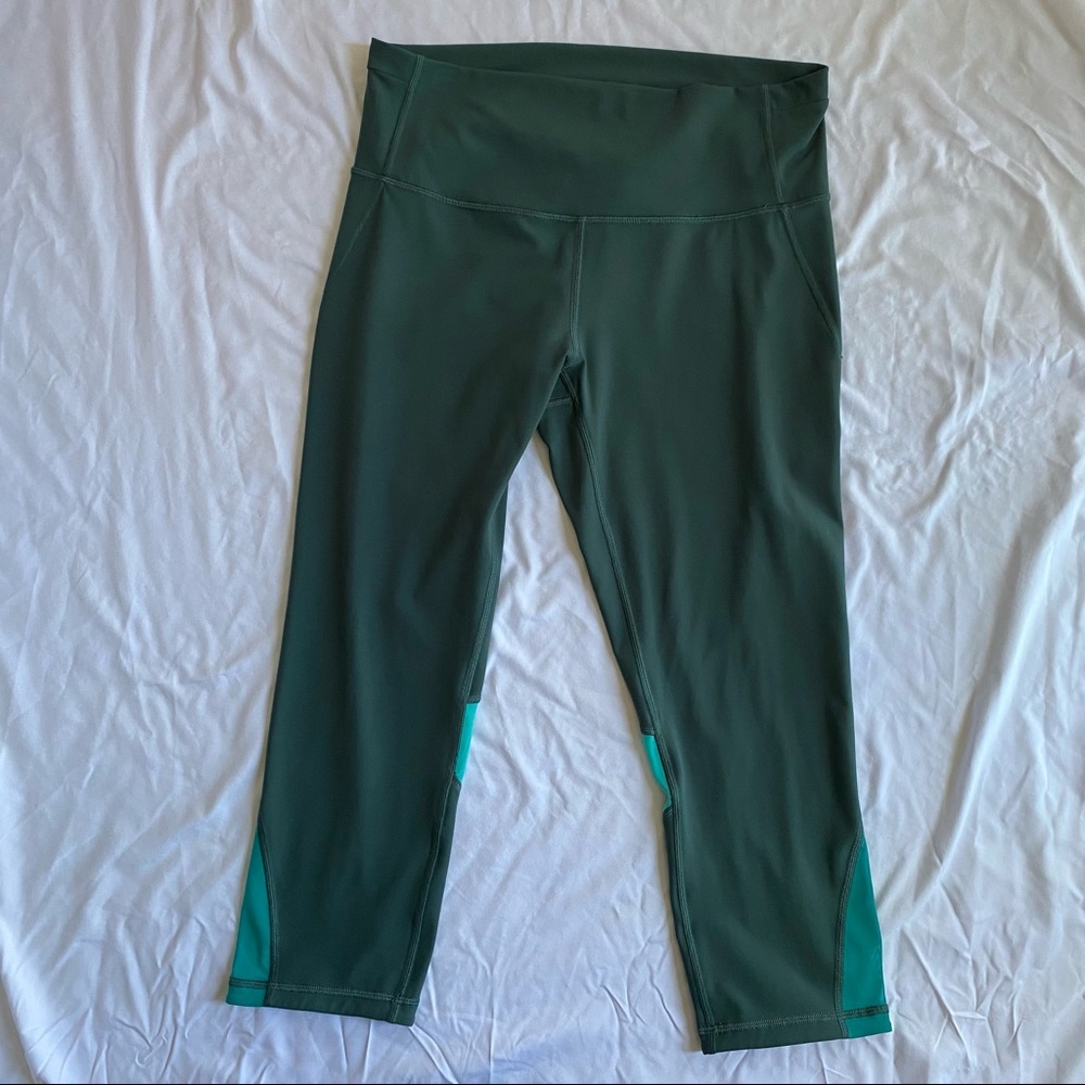 Lululemon Mix & Mesh Crop 21” Teal Shadow Spirit Green 10